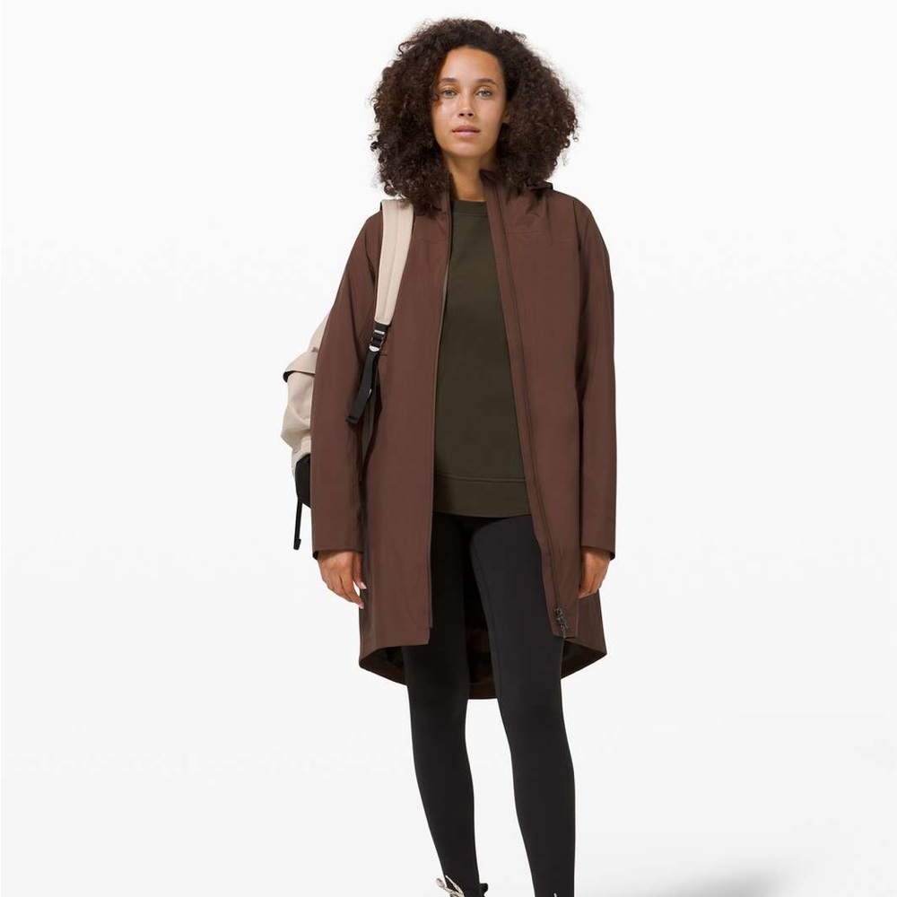 Women’s Lululemon Rain Rebel Jacket Size 2